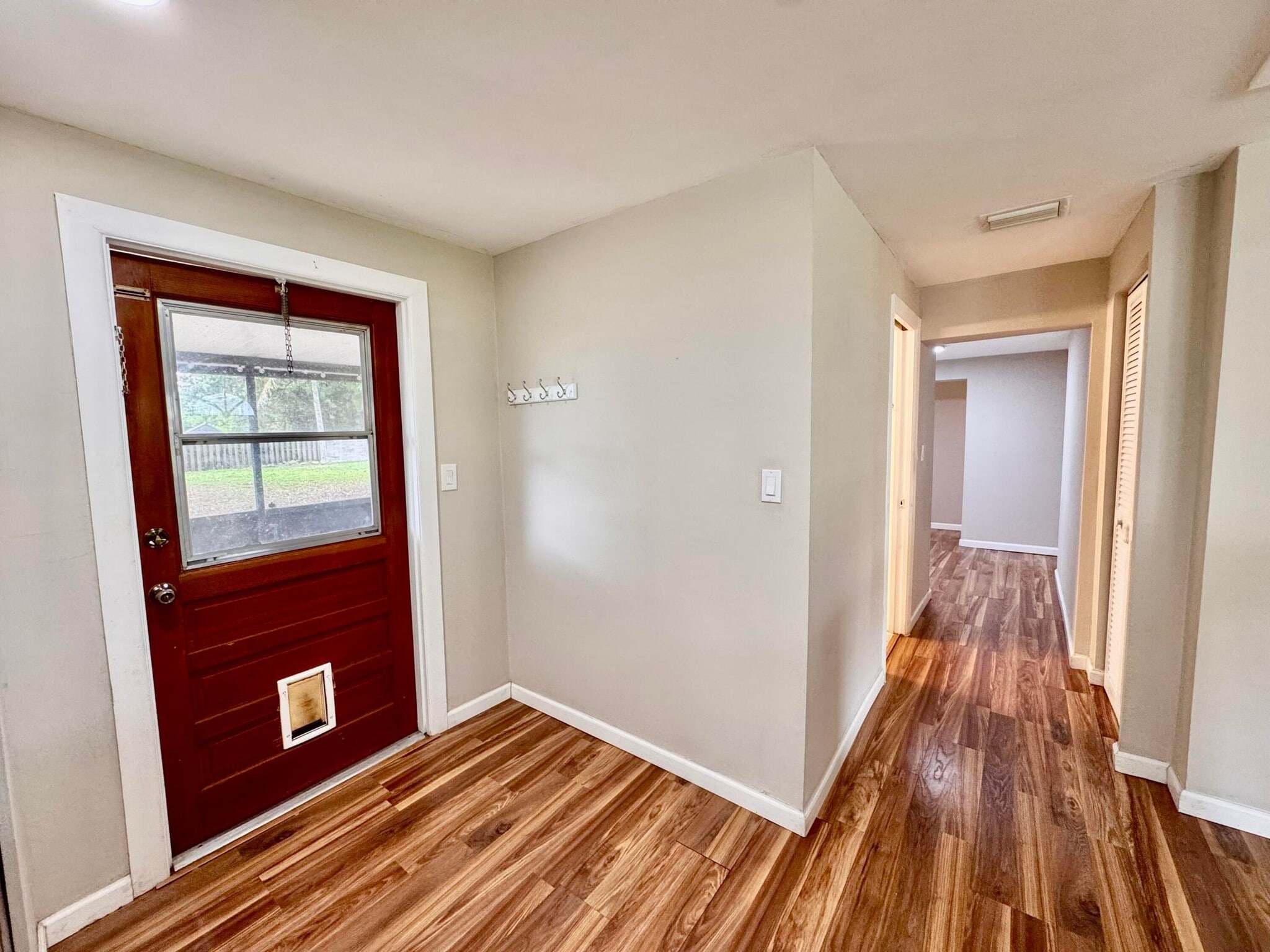 Building Photo - 609 NW 7th Ct