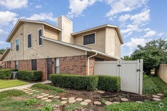 Building Photo - 2240 Tarpley Rd