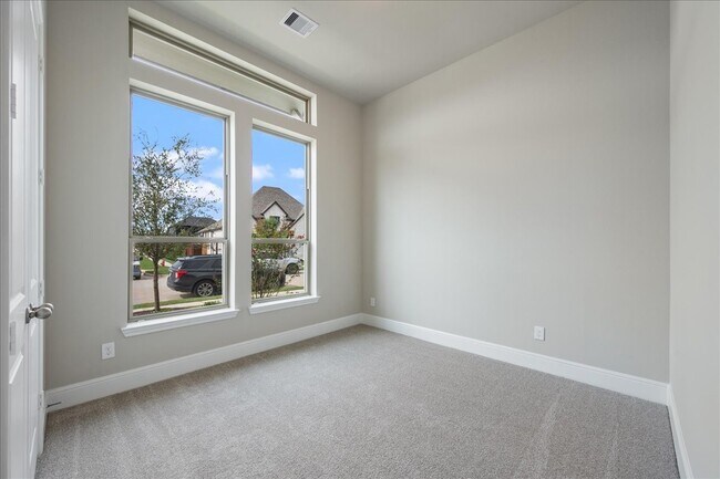 Building Photo - 7523 Mariposa Wy