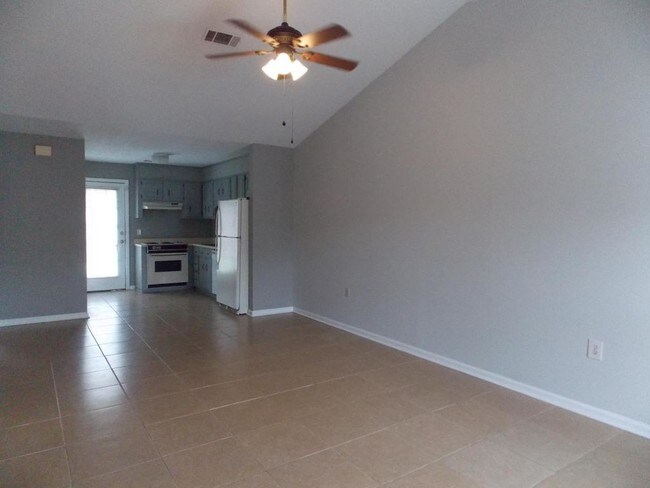 Building Photo - 140 Lanier Dr