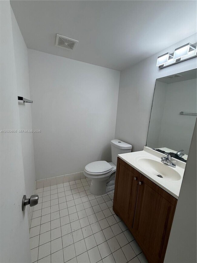 Building Photo - 200 SW 132nd Way
