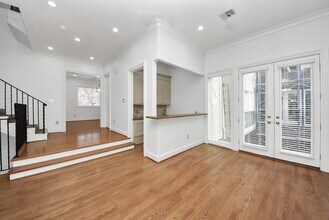 Building Photo - 2314 Dorrington St