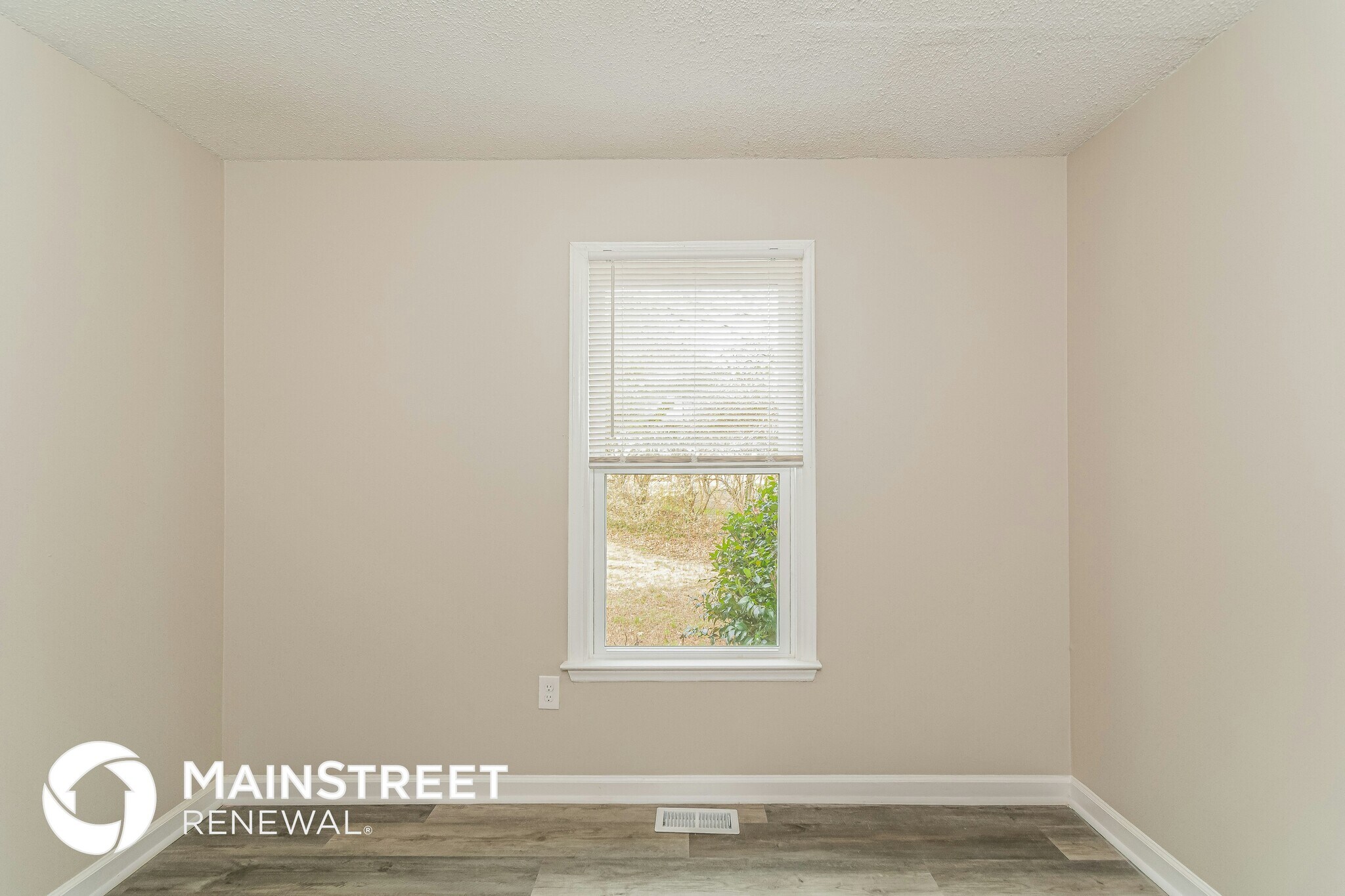 Building Photo - 617 Bartlett Rd