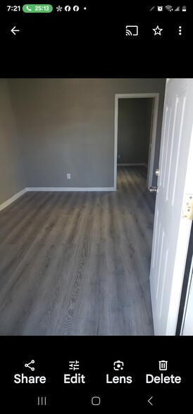 Building Photo - 2615 S Johnson St