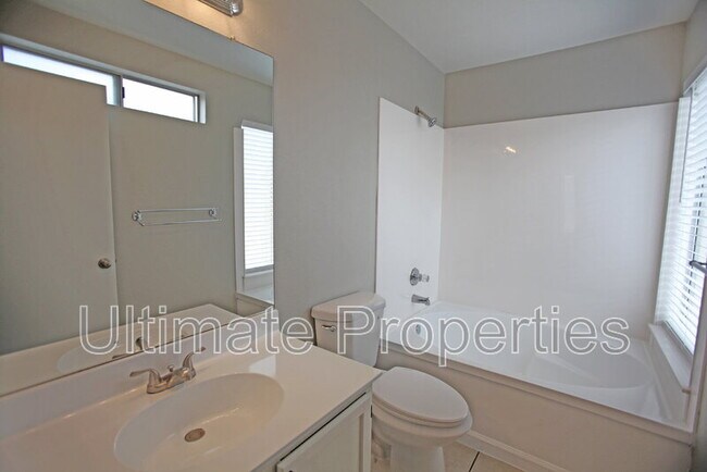 Building Photo - 8514 W Corrine Dr