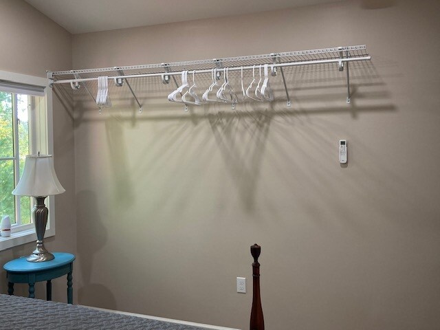 Open shelving - 13 Cherry Top Trl