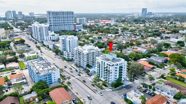 Building Photo - 2550 SW 27th Ave