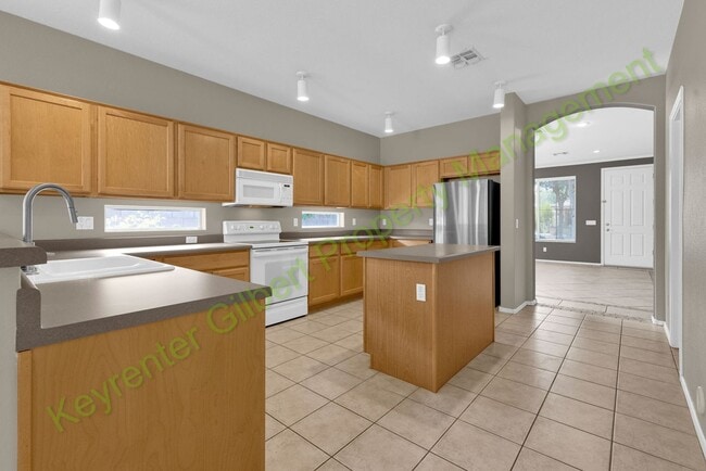 Building Photo - Lovely 3 bed/2 bath Gilbert Home in Higley Groves