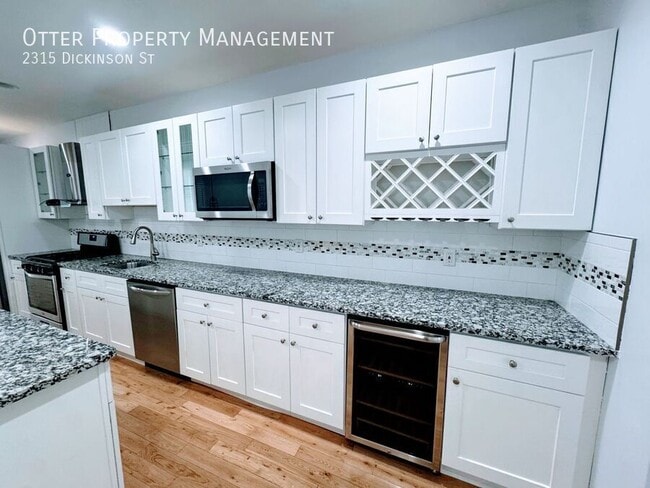 Building Photo - 2315 Dickinson St