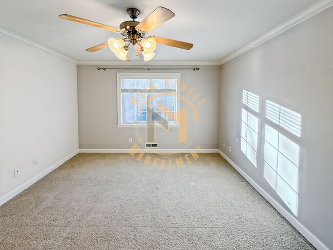 Building Photo - Executive Duplex: 3 Bed 3.5 Bath w/ 2 Stall Heated Garage