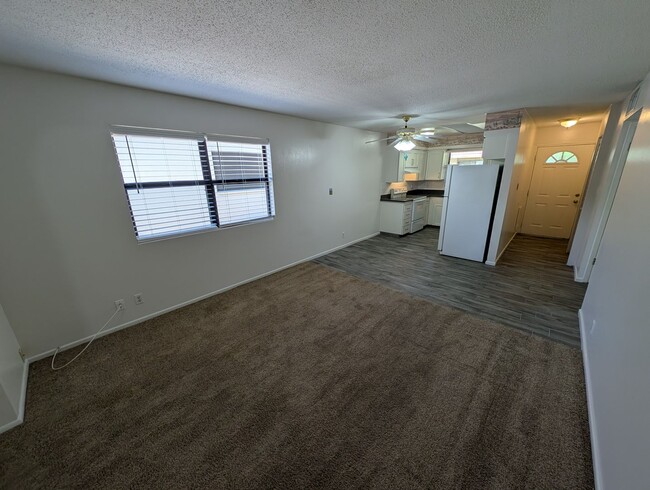 Building Photo - 2 Bedroom Condo Unit in the Polynesian Par...