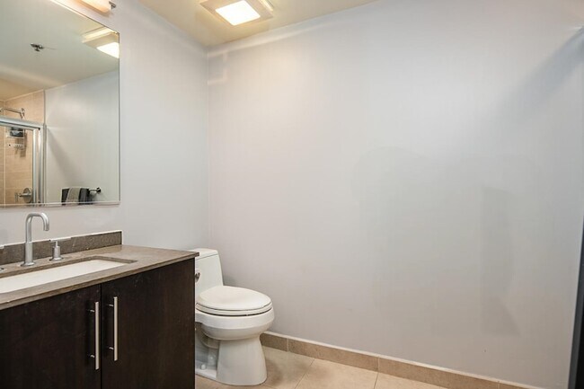 Building Photo - 800 Jackson St