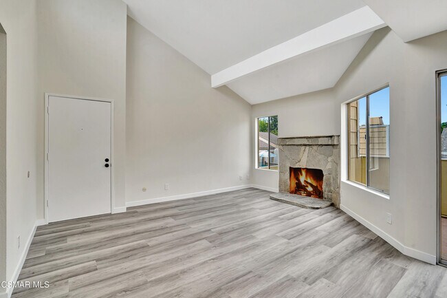 Building Photo - 18408 Hatteras St