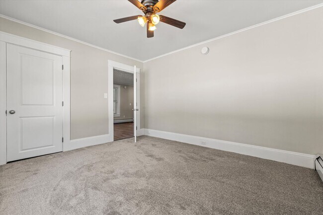 Building Photo - 378 S Mammoth Rd