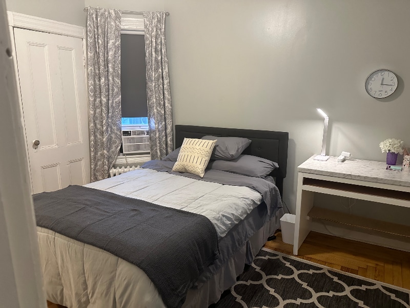 Building Photo - 416 20th Ave