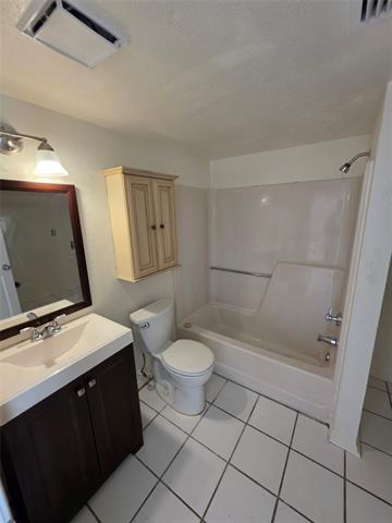 Building Photo - 446 Justice Dr