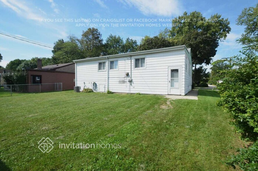 Building Photo - 3615 Cleveland Ave