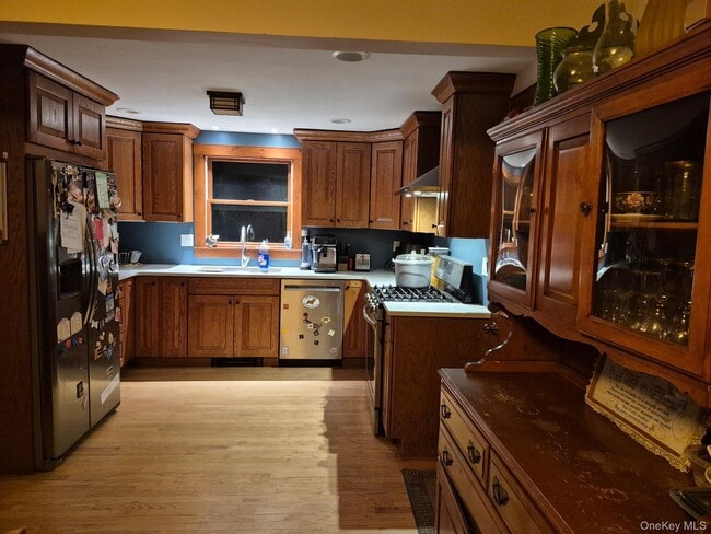 Building Photo - 57 Swannekin Rd