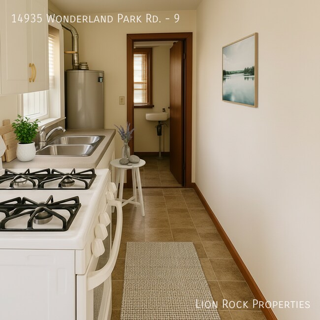 Building Photo - 14935 Wonderland Park Rd