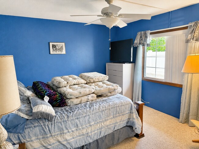 Building Photo - 73297 Highland Springs Dr