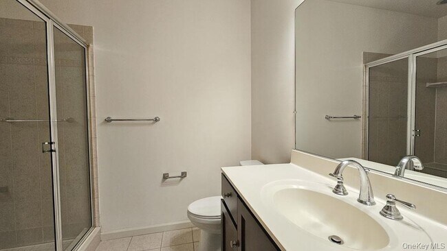 Building Photo - 305 Canter Ct
