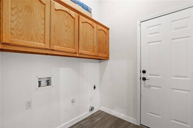 Building Photo - 316 Poppy Cove