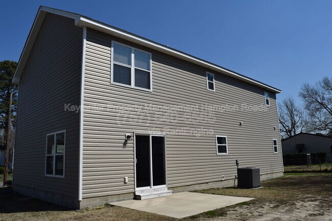 Building Photo - 1 Worden Pl