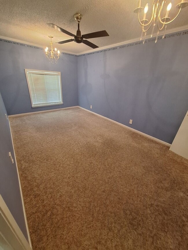 Building Photo - Cute CUTE 3bedroom