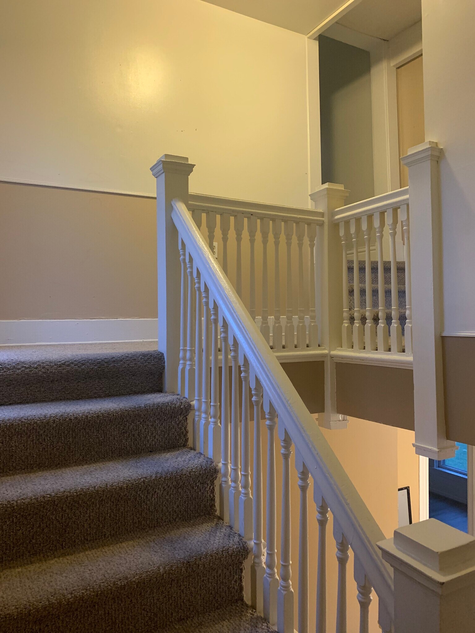 Building Photo - 816 N Sheridan St