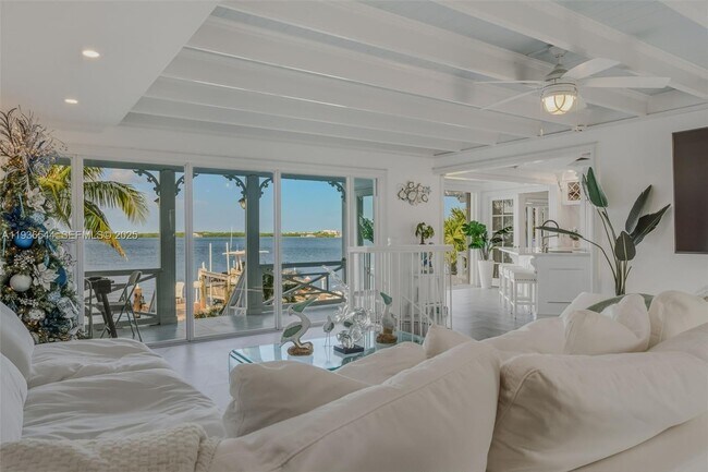 Building Photo - 16 North Dr