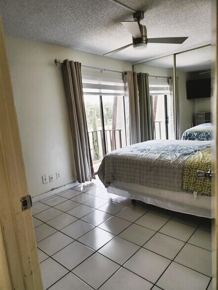 Building Photo - 1570 Forest Lakes Cir