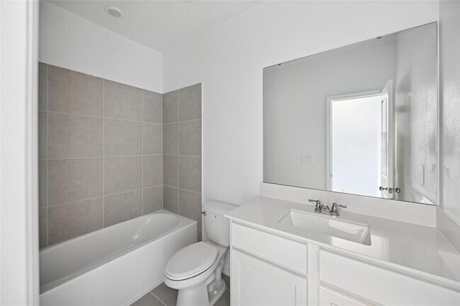 Building Photo - 3007 Maloof Dr
