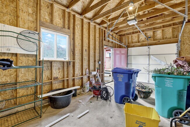 Building Photo - 3748 NE 23rd Ave