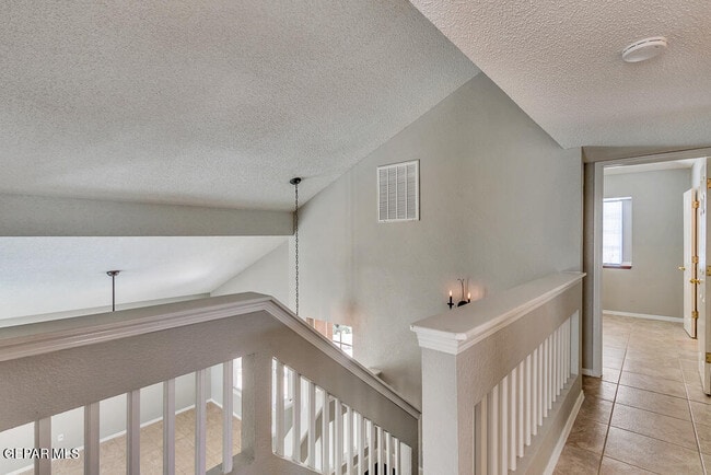 Building Photo - 10917 Loma Alta Pl