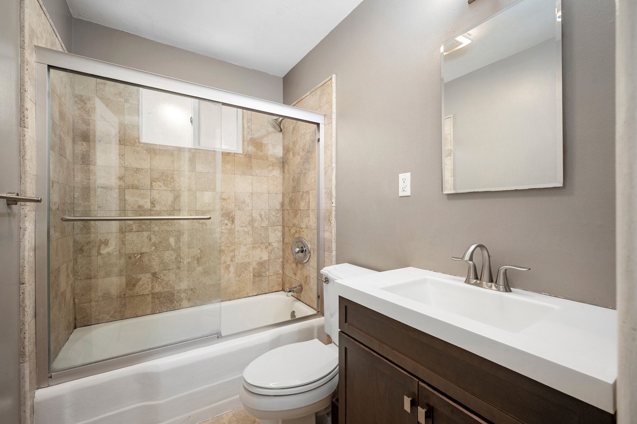 Building Photo - 16026 Valerio St