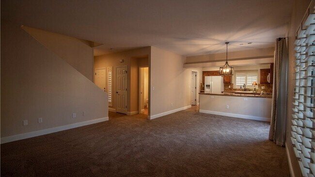 Building Photo - 9309 Scenic Mountain Ln