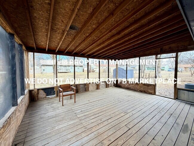 Building Photo - 4514 E 112 Terrace