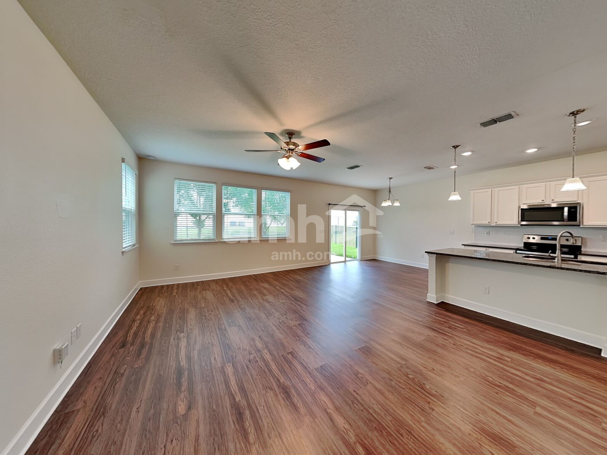 Building Photo - 8577 Highfield Ave