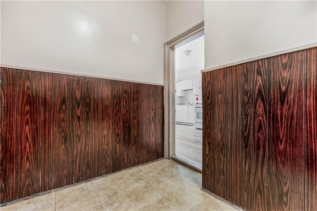 Building Photo - 32 Arion Pl