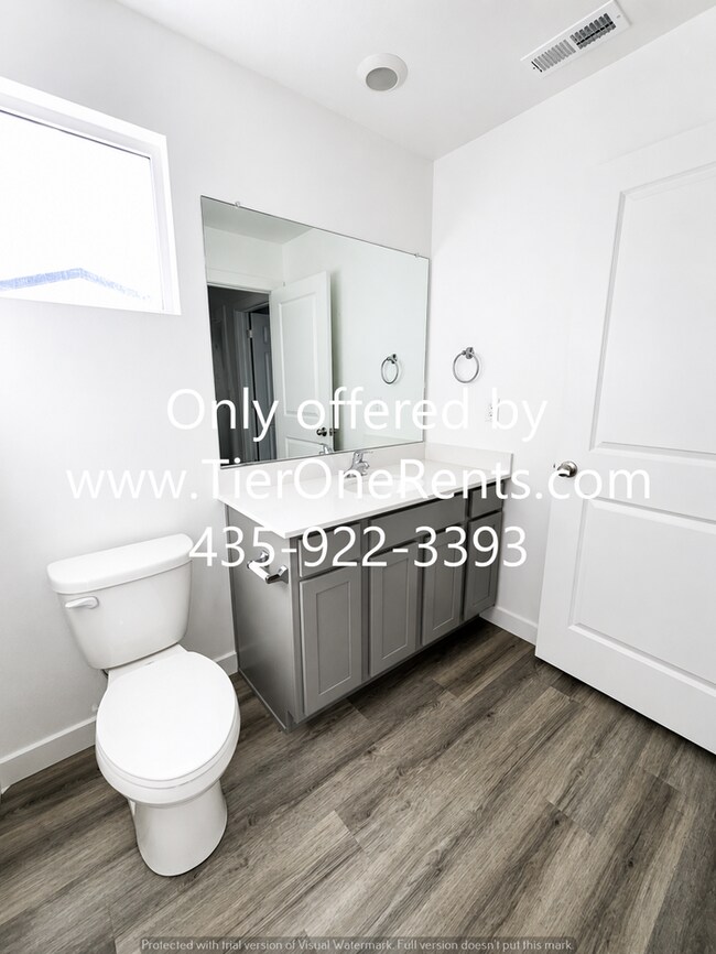Building Photo - NO DEPOSIT option available for qualified renters!