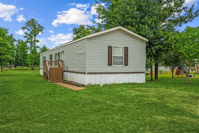 Building Photo - 863 Rd 5252