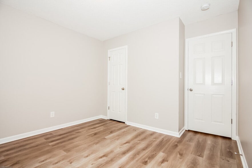 Building Photo - 7212 Kavan Hunter Dr