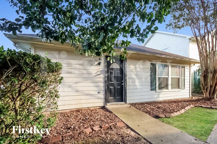 Primary Photo - 6123 Settlers Square Ln