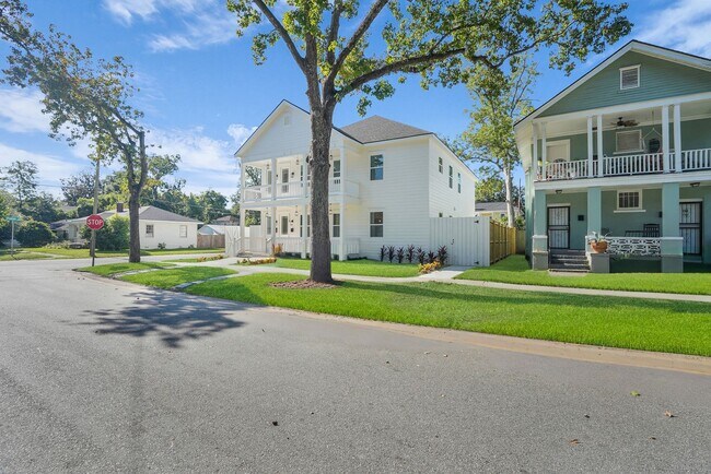 Building Photo - East Duffy Street