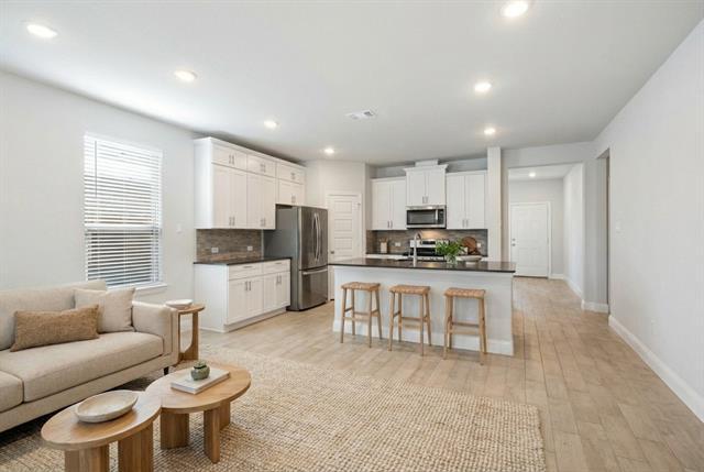 Building Photo - 3512 Lillian Ct