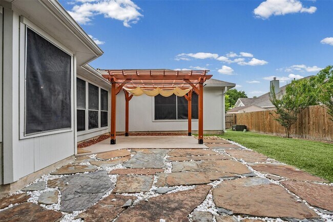 Building Photo - 11304 Avering Ln