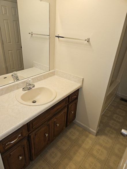 Building Photo - 101 Mead Ave