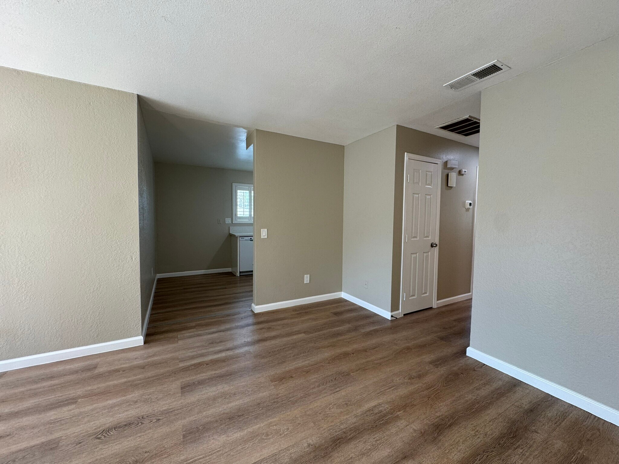 Living Room - 1117 Oxford Dr