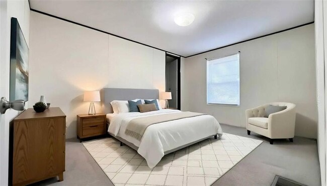 Building Photo - 1430 W Howard Ln