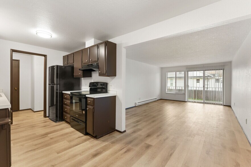 Primary Photo - Carmel Apartments